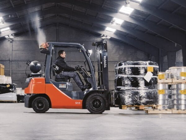 Toyota Tonero LPG 1.5 - 5T