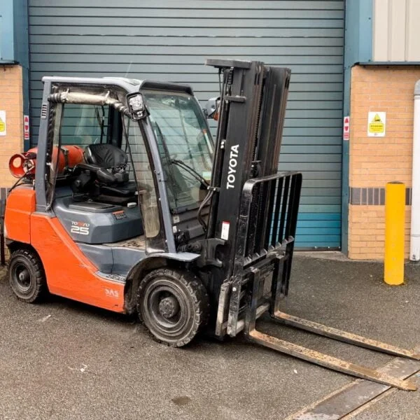 Toyota Tonero Gas Counterbalance