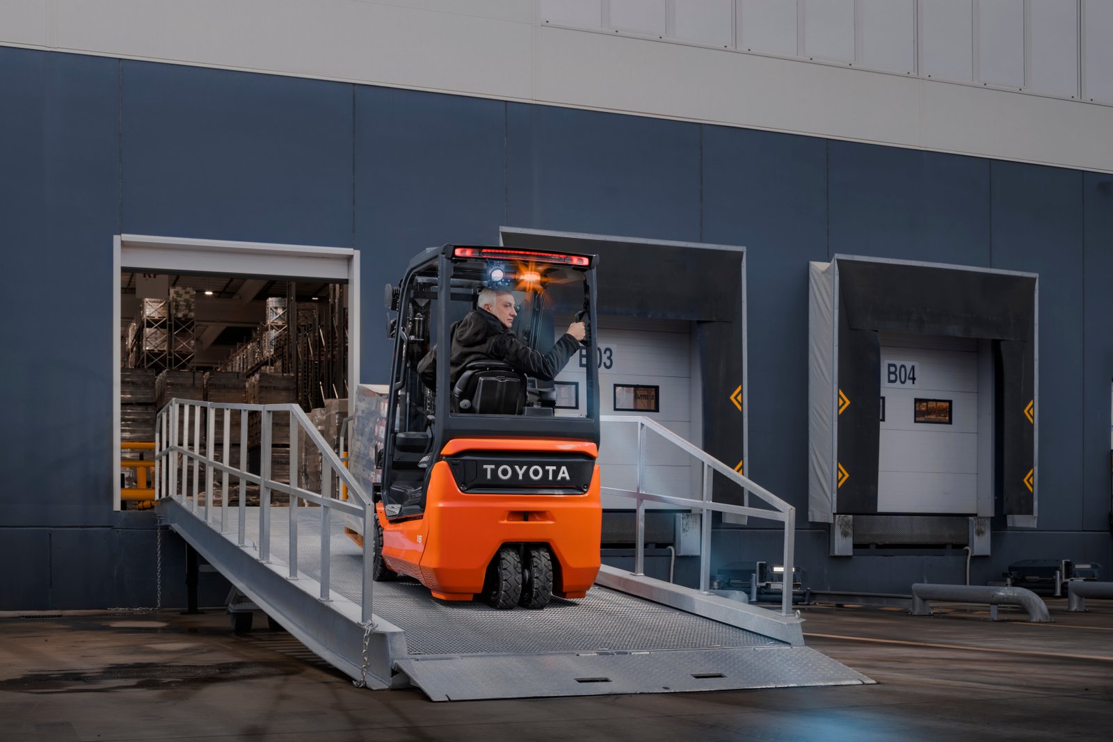 Toyota Traigo48_Li-ion ramp Toyota Traigo48 Li ion ramp